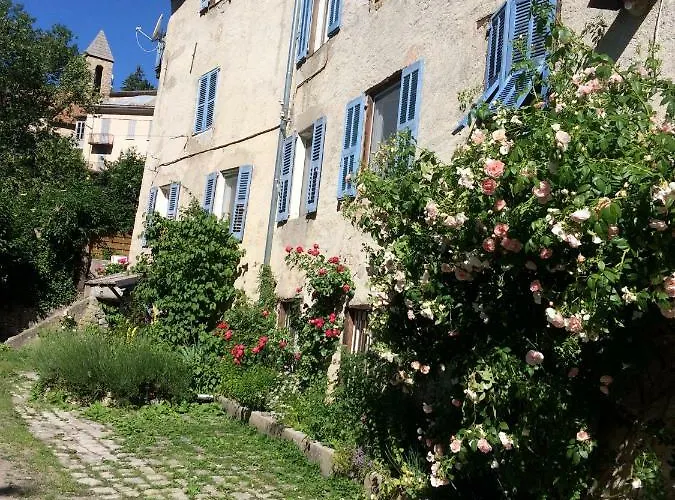 Gites La Draperie Holiday home Beauvezer